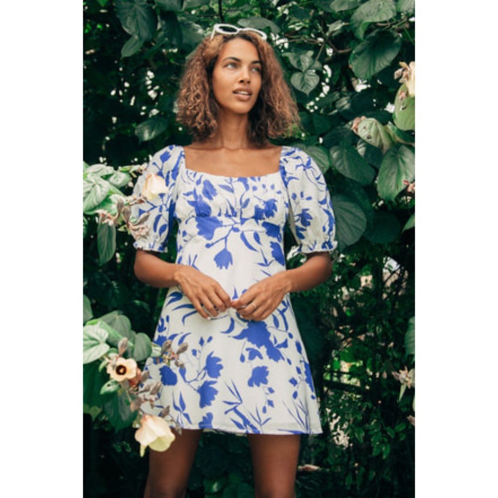 NWT Lulus x Charlie Holiday Celeste Puff Sleeve Mini Dress